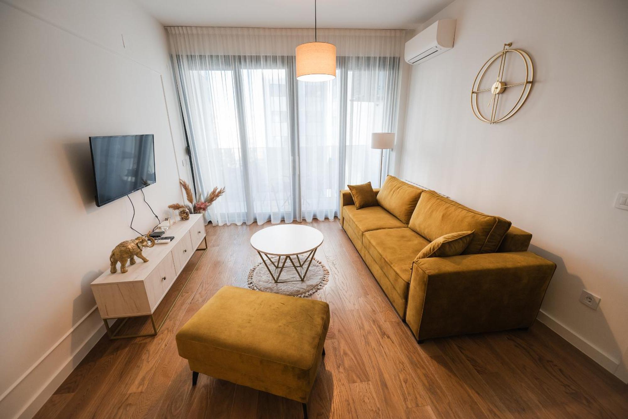 Apartman City Charm Баня Лука Екстериор снимка