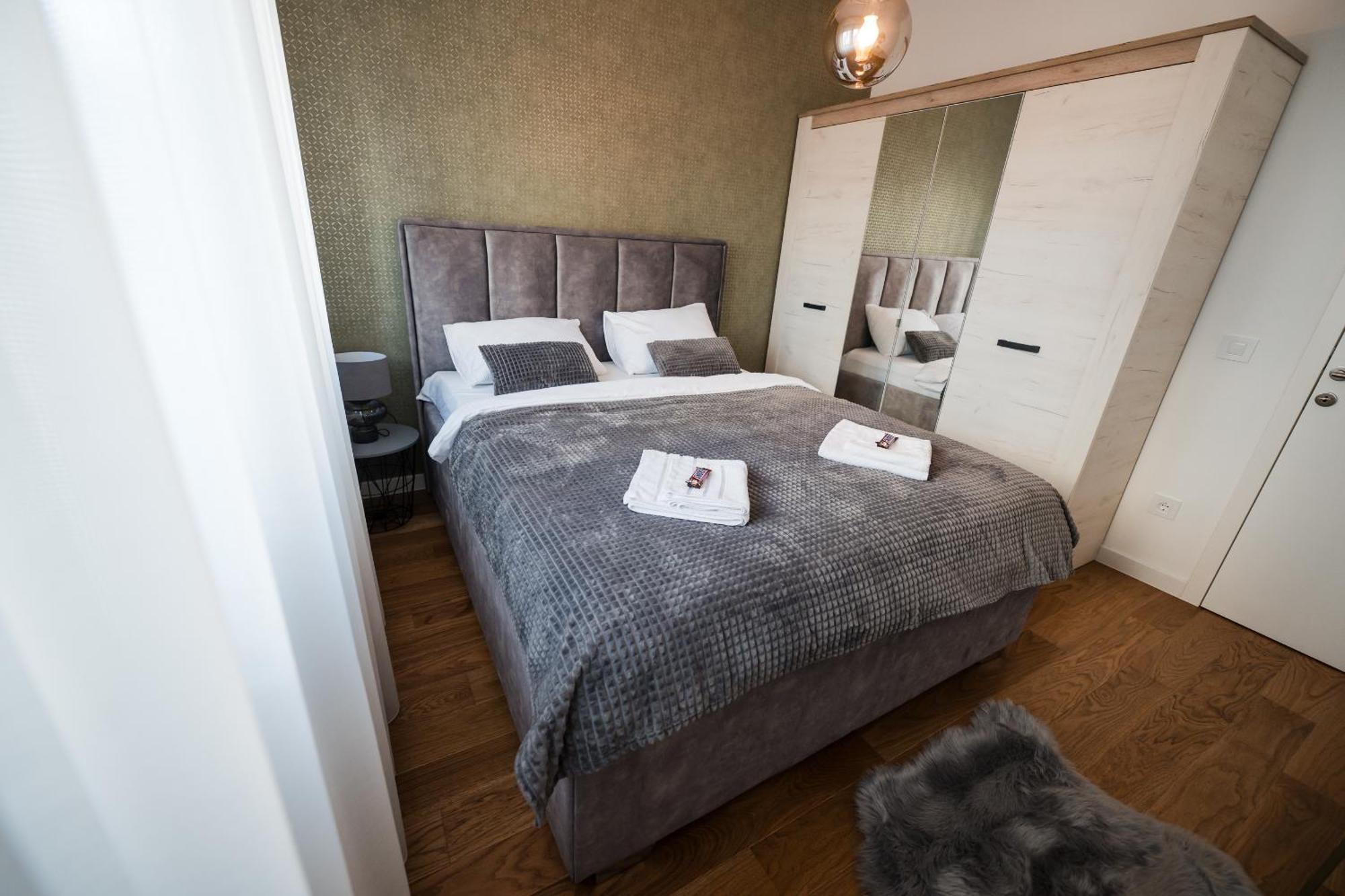 Apartman City Charm Баня Лука Екстериор снимка