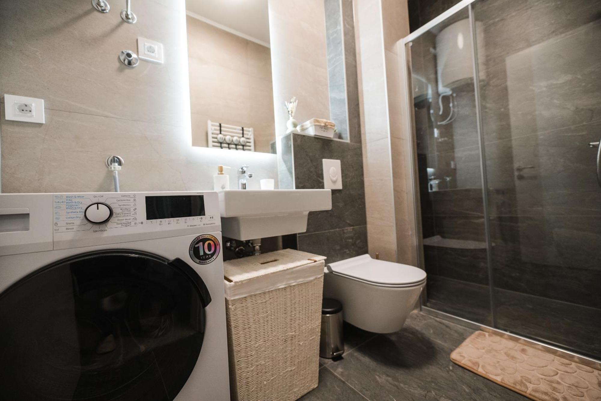 Apartman City Charm Баня Лука Екстериор снимка