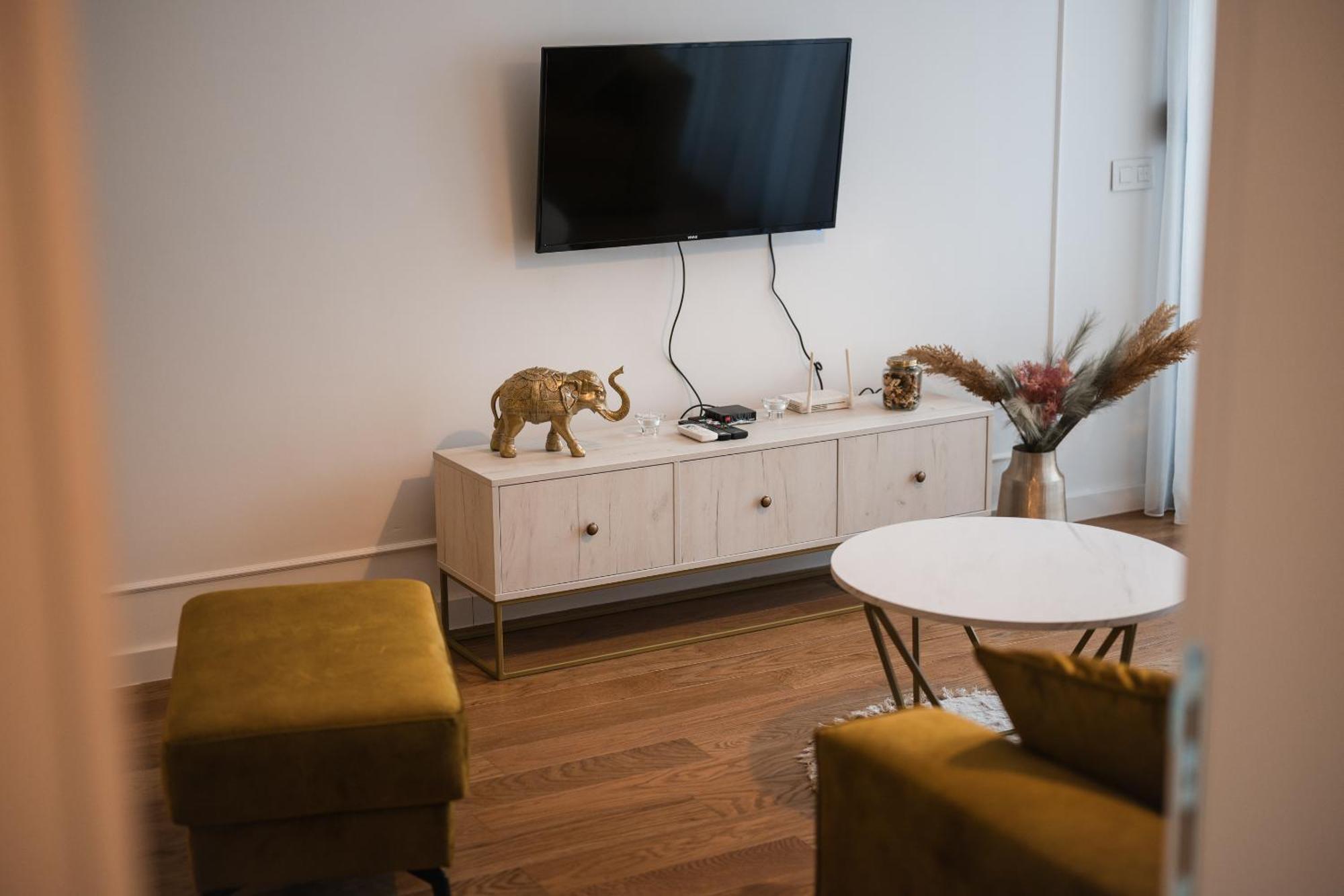 Apartman City Charm Баня Лука Екстериор снимка